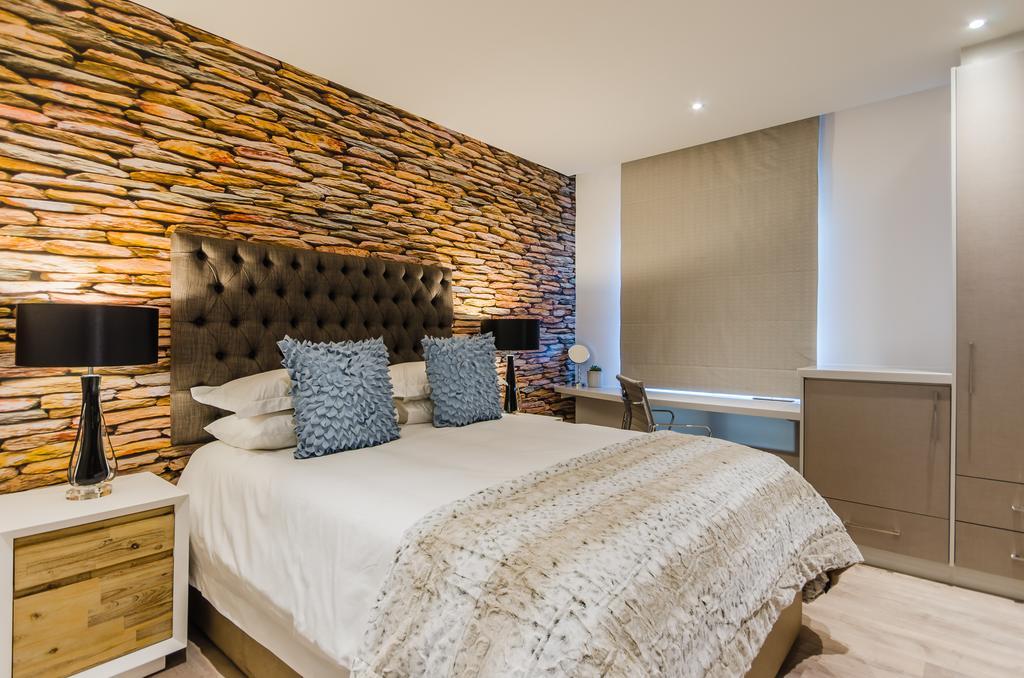 Hotel 107 Dorpstraat Boutique 4*